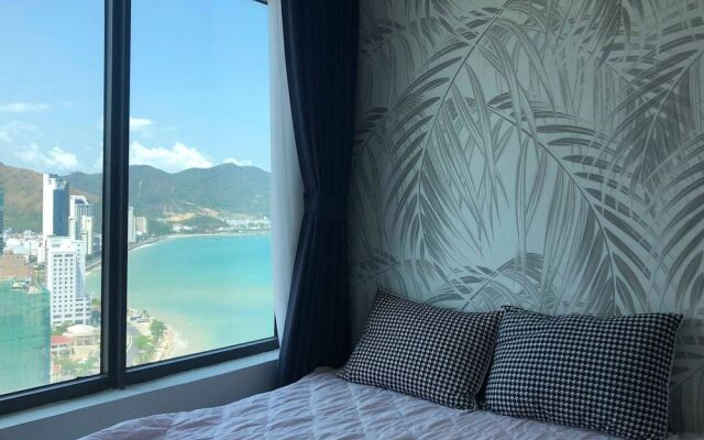 Trangs Beachfront Apartment Nha Trang