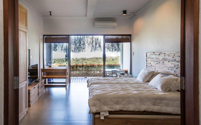 The Ocean Views Luxury Villas & Apartment by ZUZU