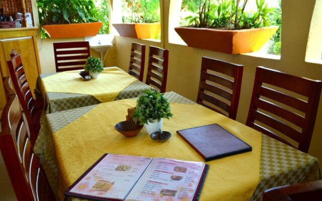 Sunset Hotel Entebbe