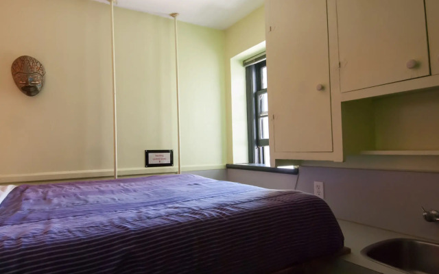 Ocean Island Inn Backpackers Suites - Hostel