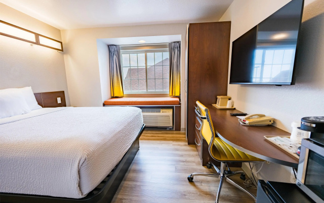 Microtel Inn & Suites by Wyndham Cheyenne