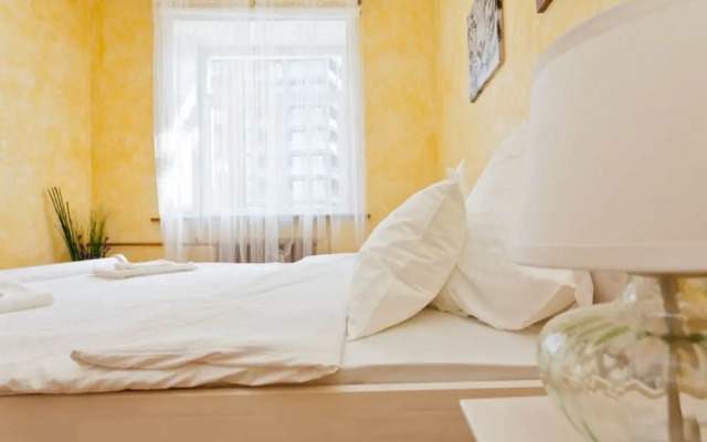 Апартаменты «LUXKV на Тетеринском»