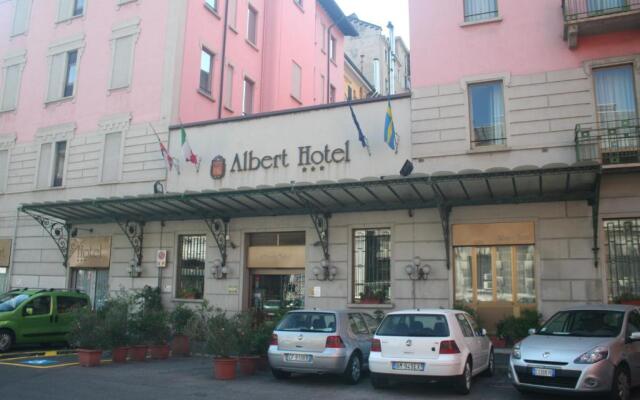 Albert Hotel