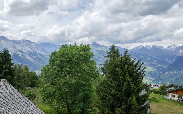 Apartment Les Arolles A1