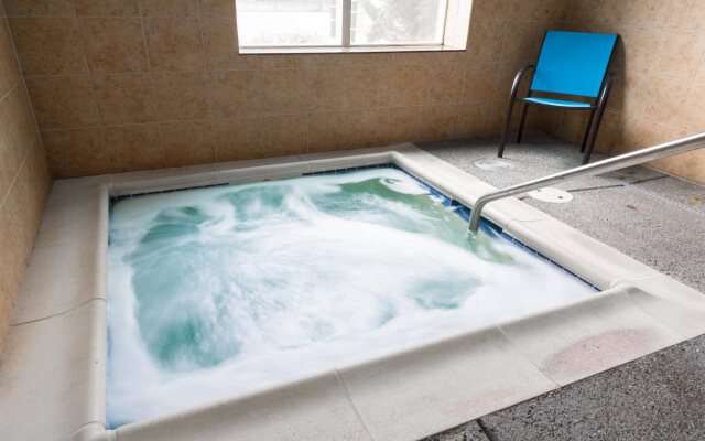 Holiday Inn Express & Suites Seattle North - Lynnwood by IHG