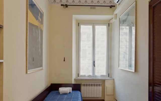 Colosseum apartments - Roman Forum area