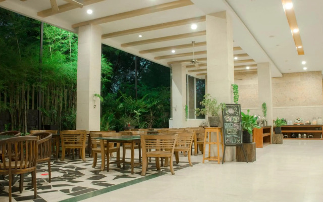 Marilyn Hotel Serpong