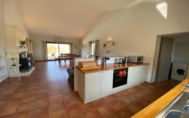 Le Frene With Private Swimming Pool