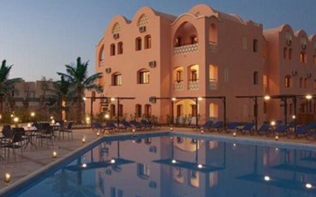 Sol y Mar Shams Suites