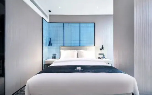 Echarm Hotel (Ten Hanjiang Normal College )