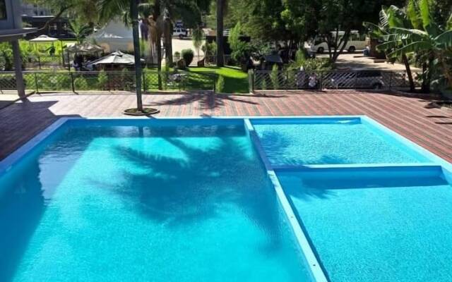 Lush Garden Hotel