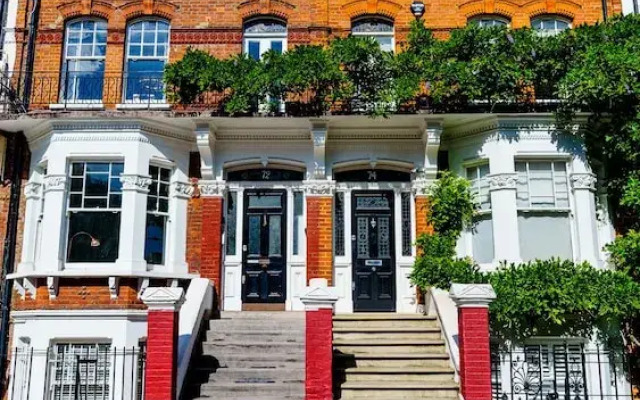 Stylish One Bedroom Flat in Kensingston, London