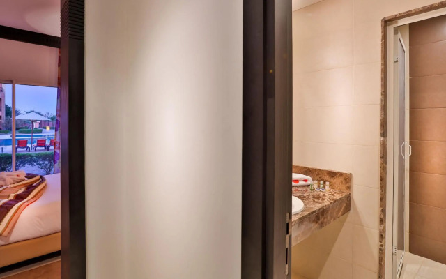 Zephyr Hotel Club Resort and Spa
