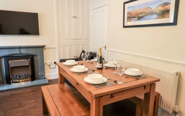 6 Calgarth View