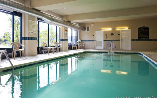 Holiday Inn Express Syracuse Airport by IHG