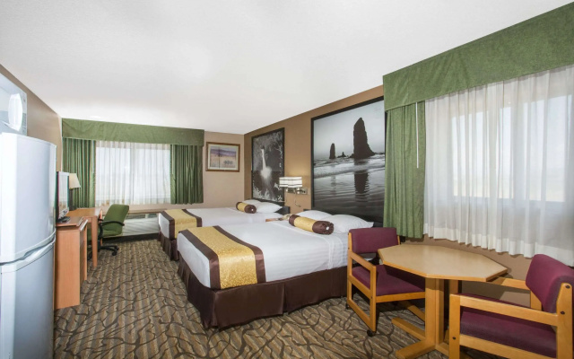 Super 8 by Wyndham Baker City