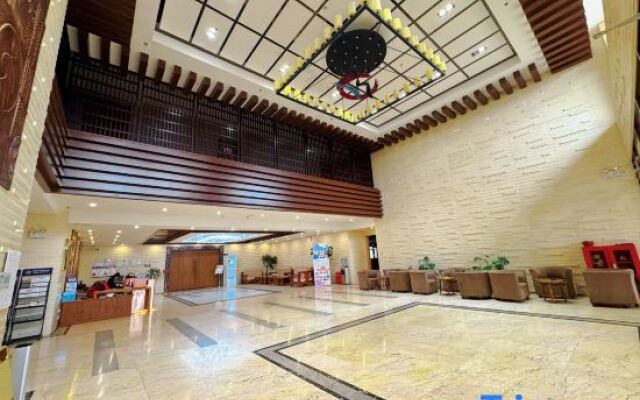 Changbai Mountain Pool West Wanda Yuehua loft Hotel