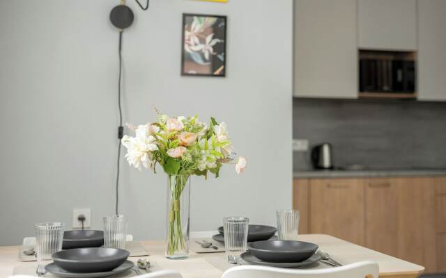 Poznan 3rd Floor Studio for 2 by Renters