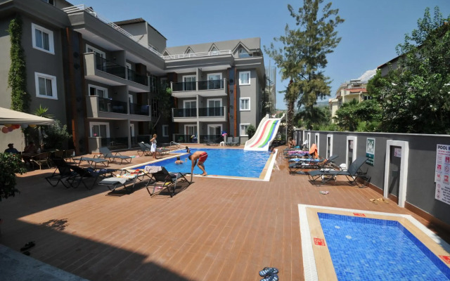 Isla Apartments