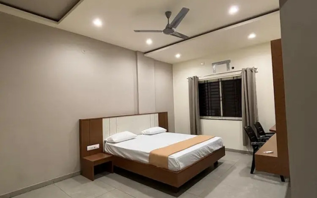 Hotel Shri Shrinivas Residency