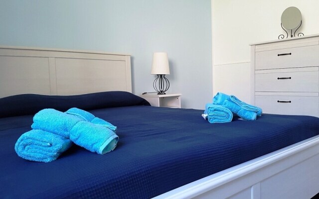 Villa Gaia Sleeps 6 in Marzamemi