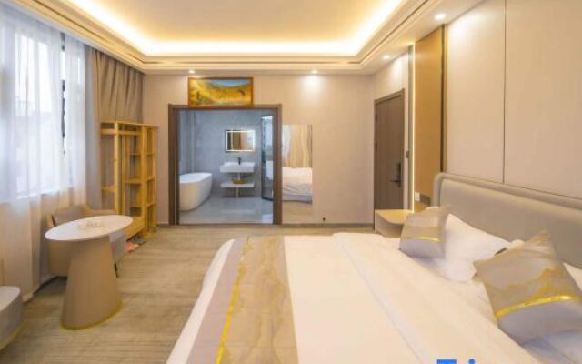 Wuyuan Mantu Homestay (High-speed Railway Station)