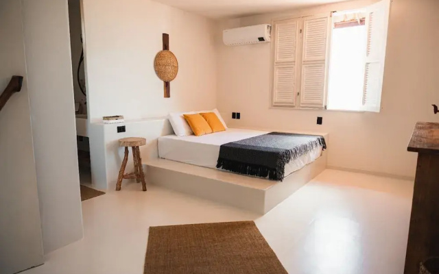 Outro Beach Club Hotel