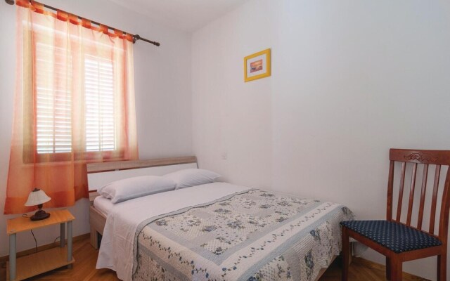 Amazing Home in Kastel Kambelovac With Wifi and 3 Bedrooms