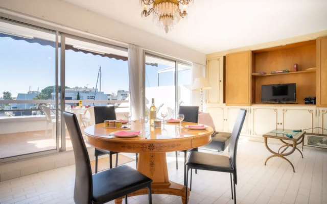 Les Marinas Dulysse Iv