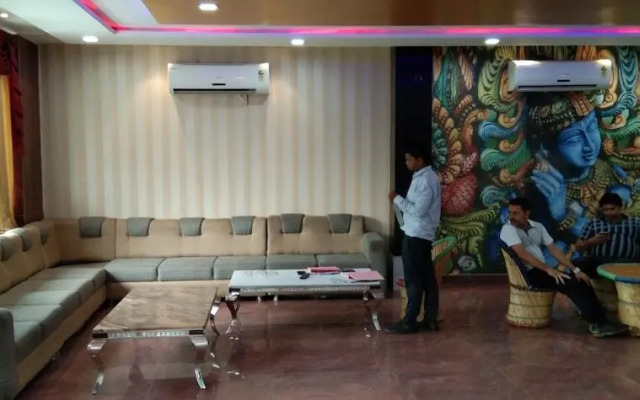 OYO 12750 Hotel Jalsa