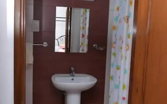Homeabroad Ensuite Apartment