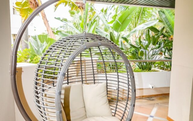 FA-Fab 2 bedroom apt in and outdoor pool