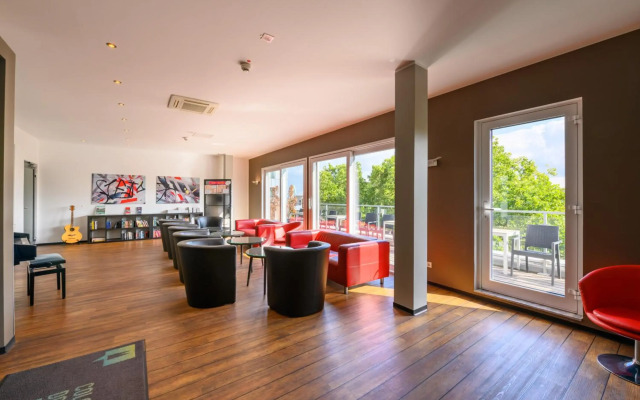 Art Rock Downtown Hotel