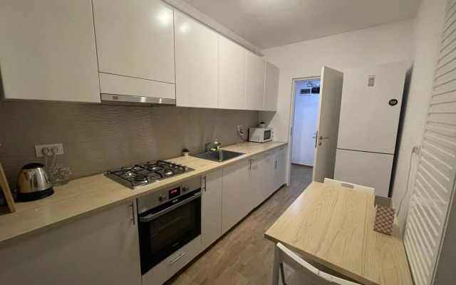 Gold Luxury Apartment Close to Presidential Palace