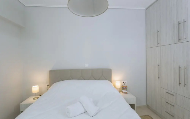 Stylish and Modern Apartment in the Heart of Athens