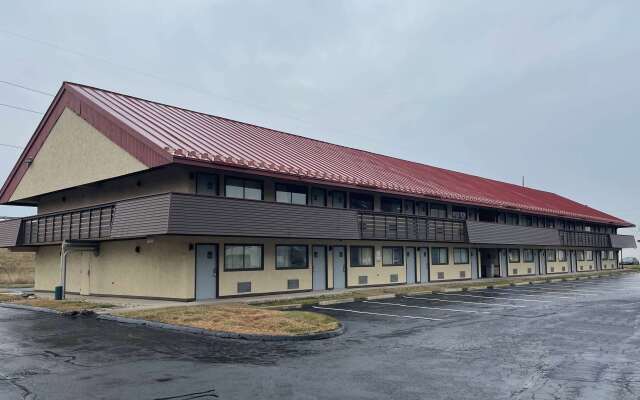 Red Roof Inn Toledo - Holland