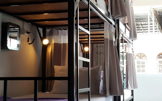 De Talak Hostel