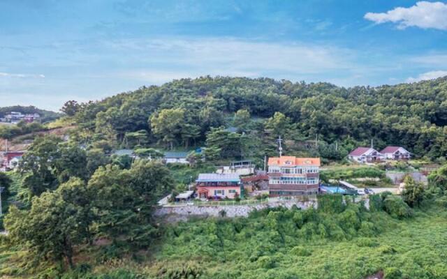 Gureumdari Pension