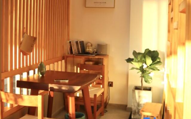 Xichi Banhai Guesthouse