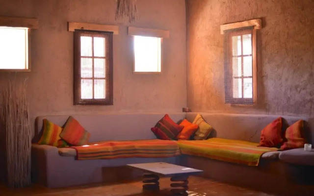 Hostal Valle De La Luna