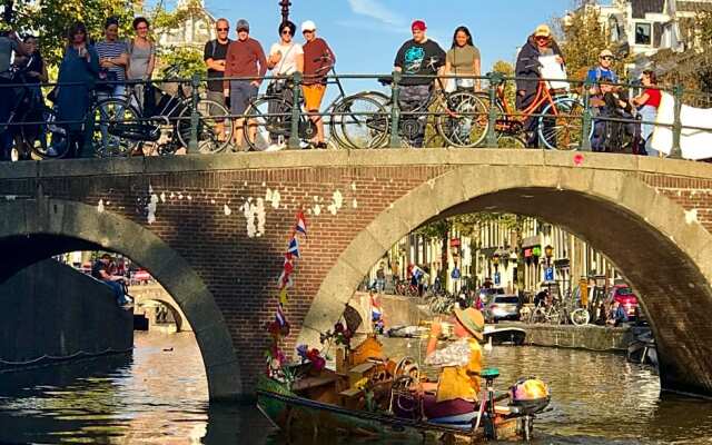 Bed & Beads The African Lily