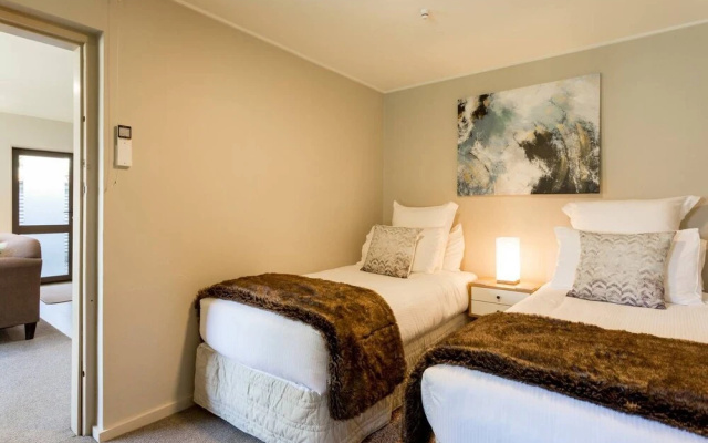Private & Charming Panorama Retreat