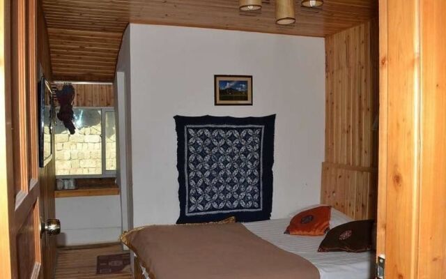 Lijiang Shuhe Photographer Station