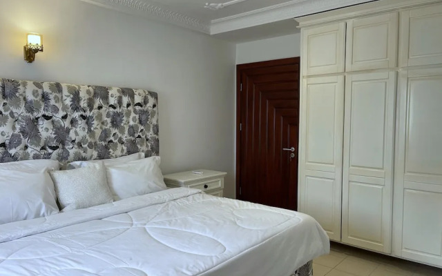 Marcy Suites Bastos