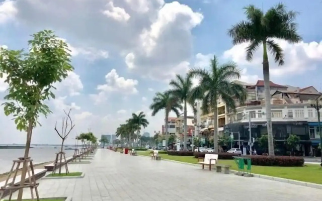 The Peninsula Phnom Penh