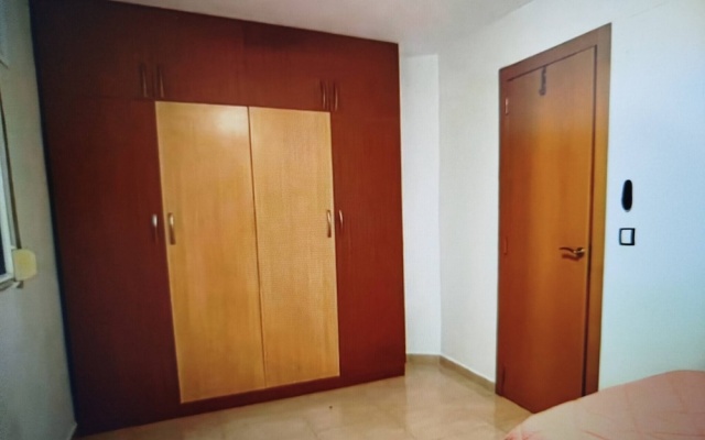 Alina Apartment Chic – Guest Rooms – Hamilton