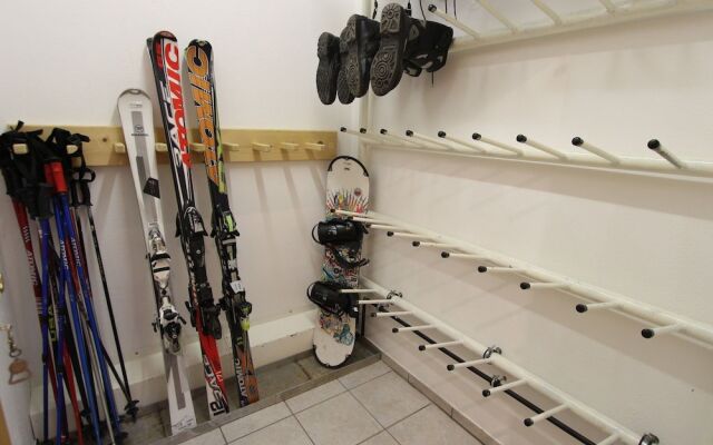 Cozy Apartment in Saalbach-Hinterglemm near Ski Area