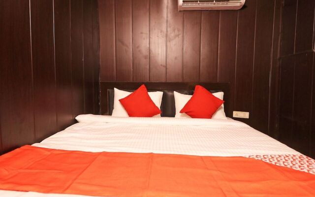 OYO 15763 Hotel Grand inn