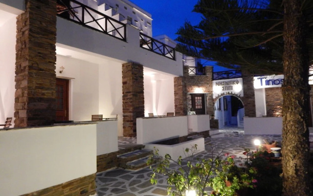 Tinos Suites & Apartments