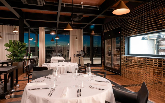 Winery & Design hotel ROXANICH